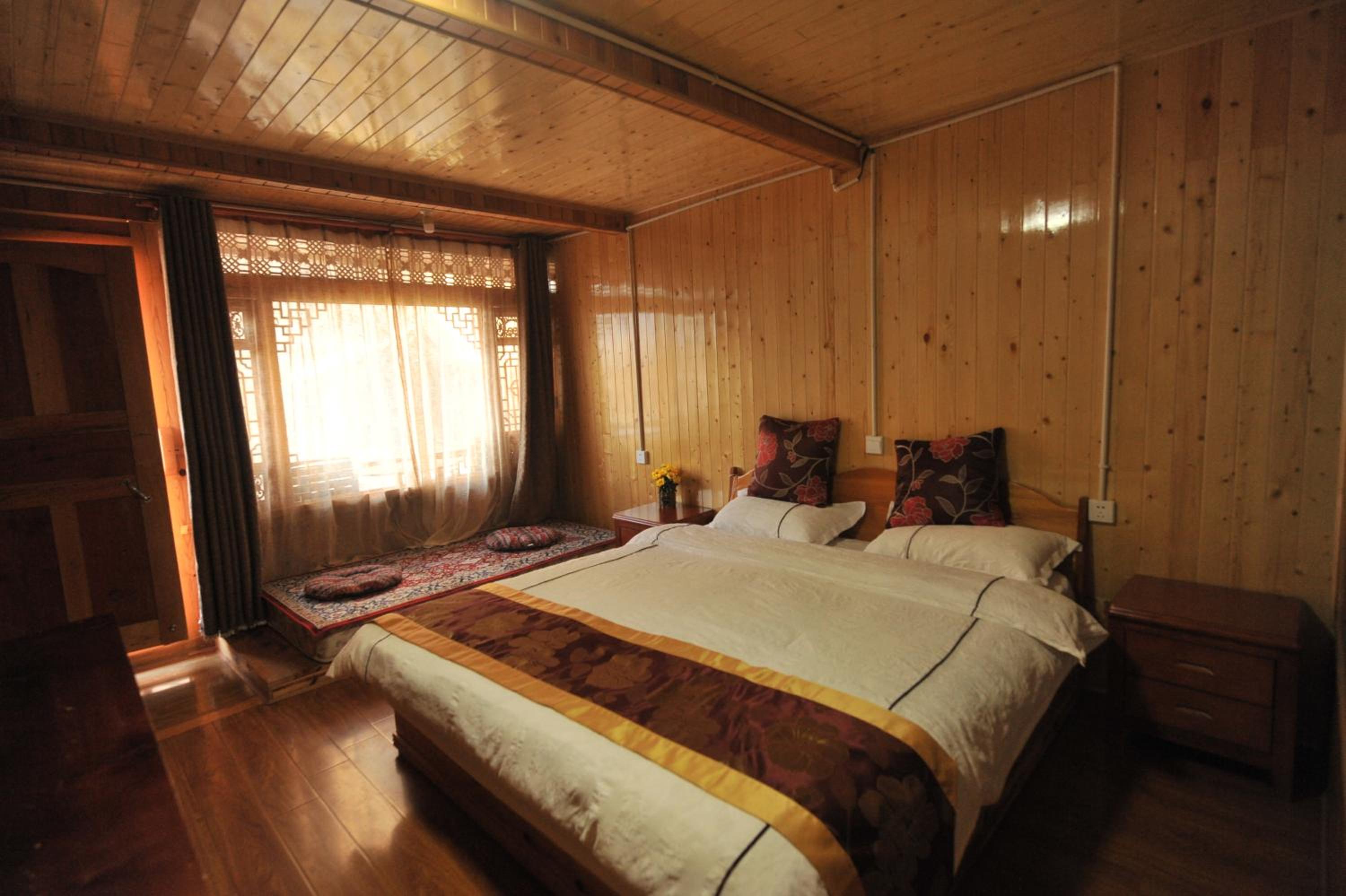 TIBET Guest house 虎跳峡卓玛客栈