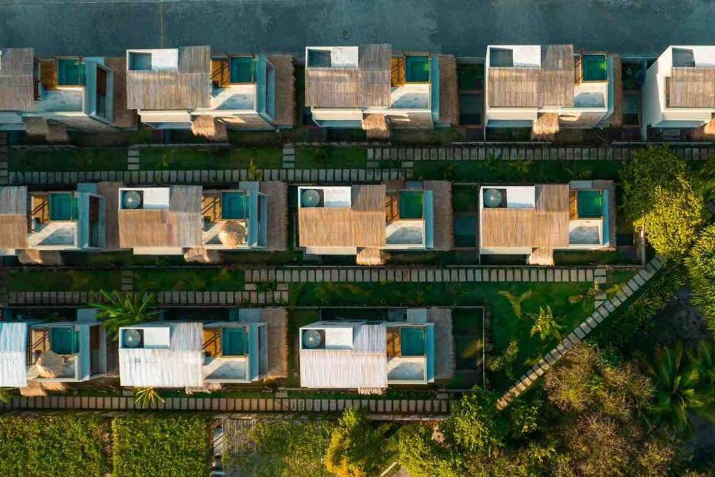 Vida Villa Boutique com piscina & vista mar!