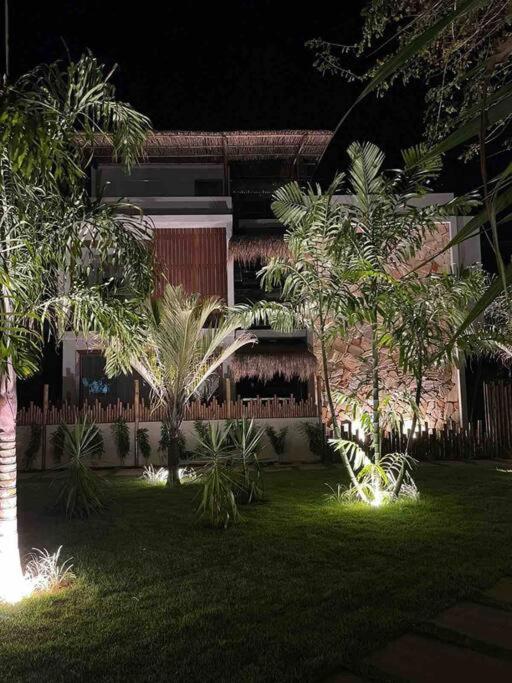 Vida Villa Boutique com piscina & vista mar!