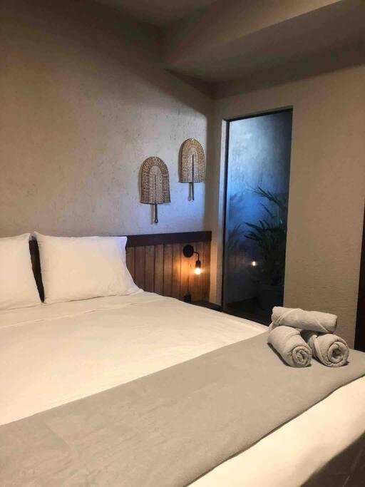 Vida Villa Boutique com piscina & vista mar!