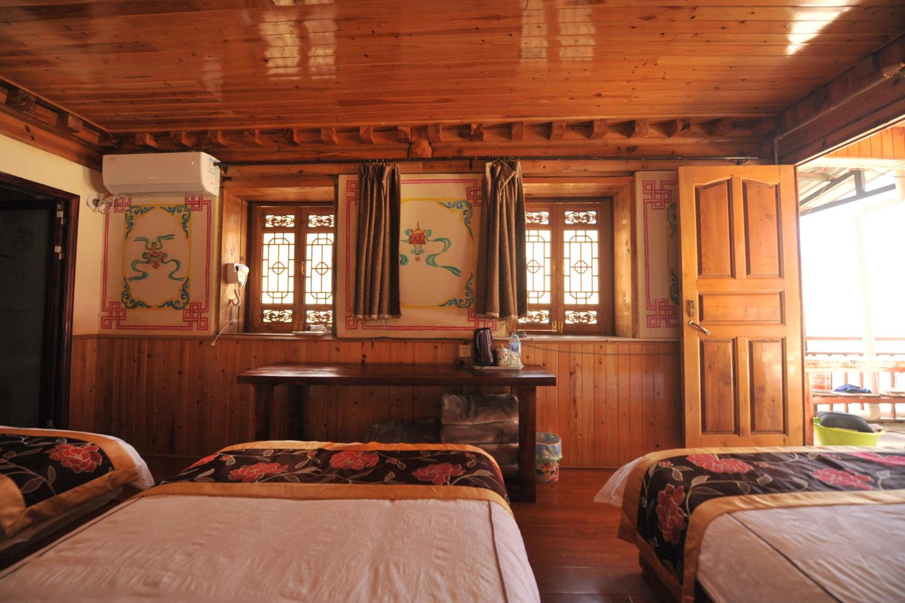 TIBET Guest house 虎跳峡卓玛客栈