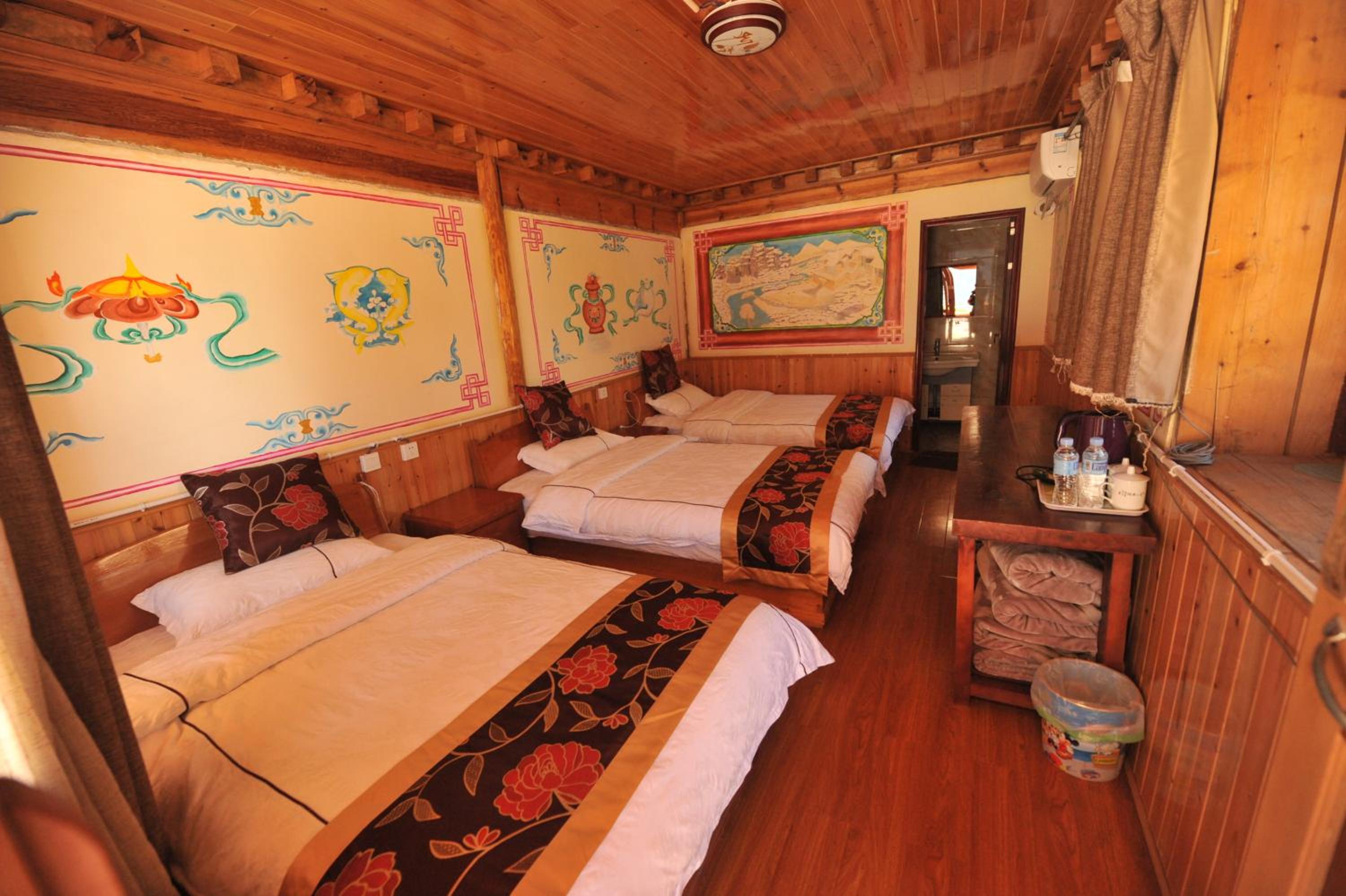TIBET Guest house 虎跳峡卓玛客栈