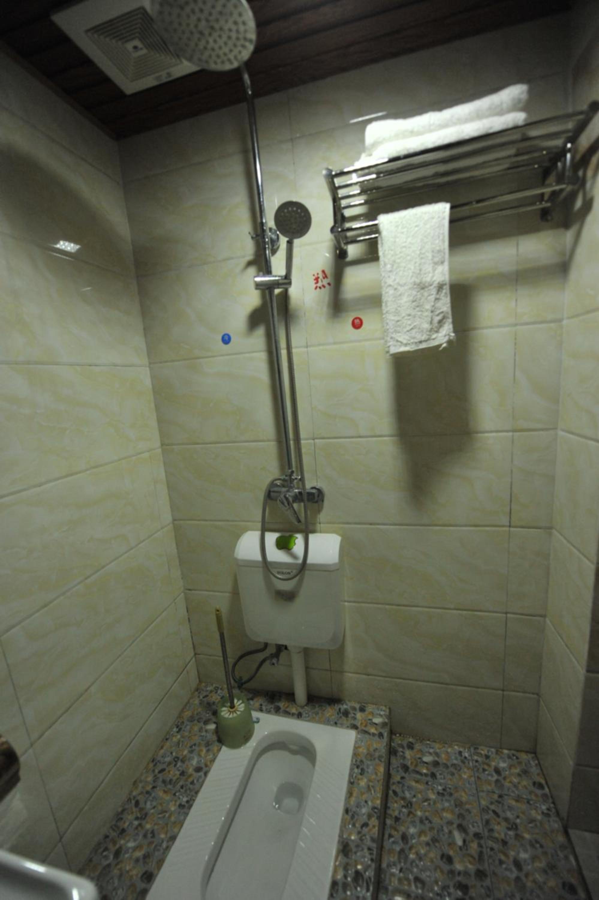 TIBET Guest house 虎跳峡卓玛客栈