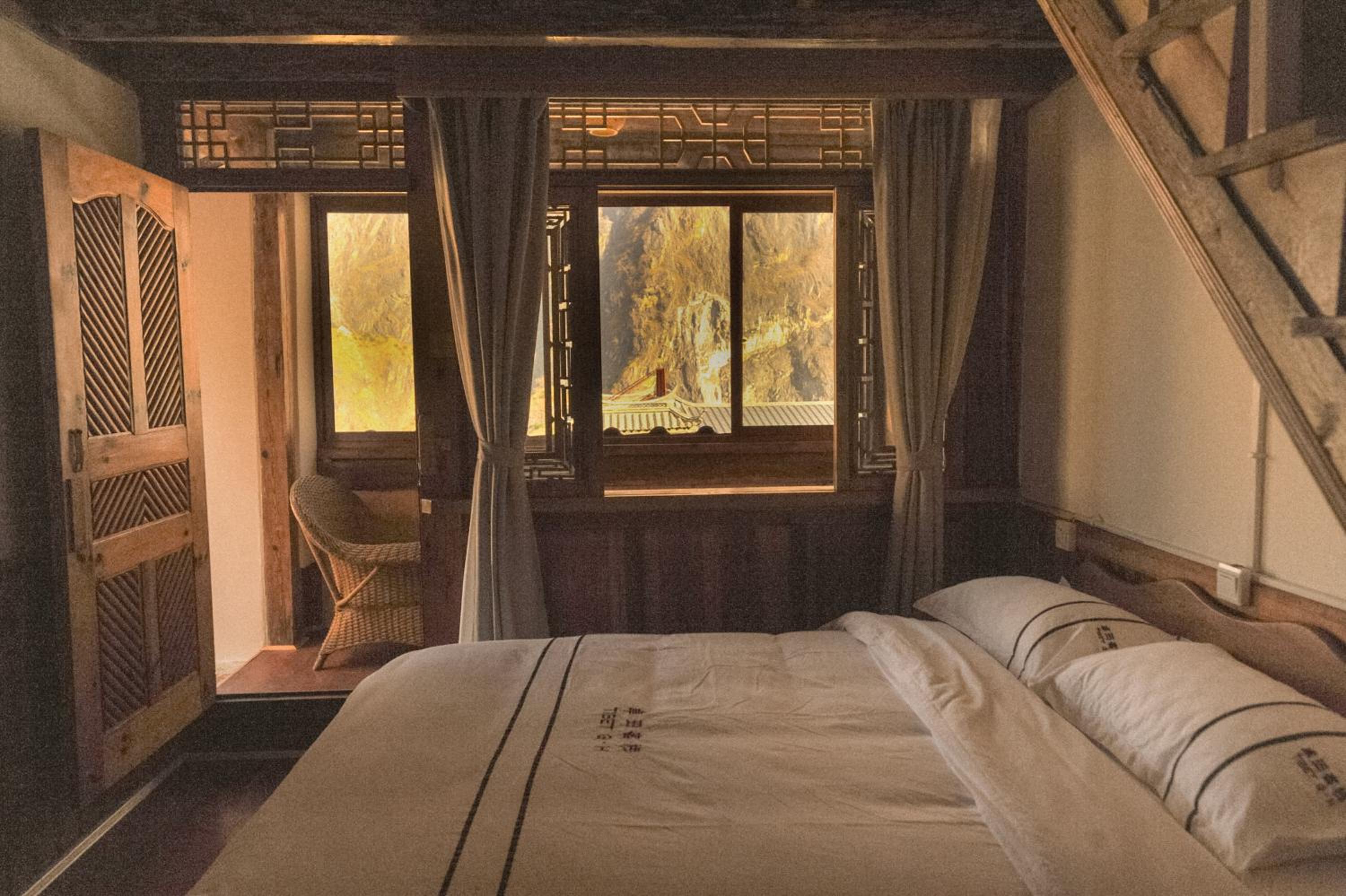 TIBET Guest house 虎跳峡卓玛客栈