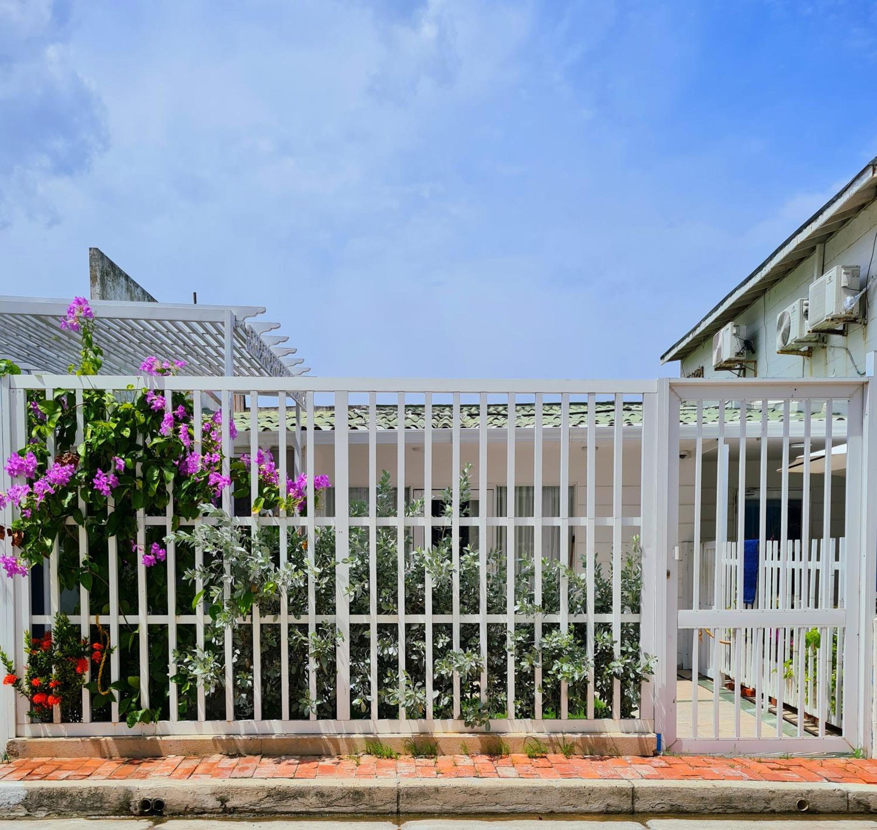 ANGELOPOLIS DEL MAR, FULL HOUSE & APARTMENTS