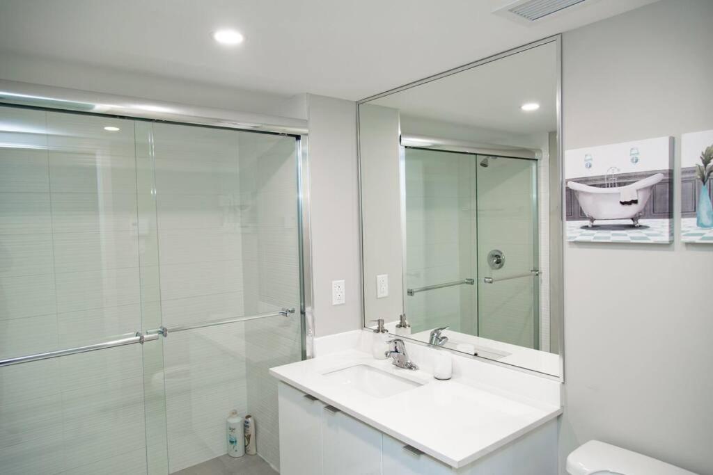 Charm & Luxury Vacation Headquarters to Downtown!