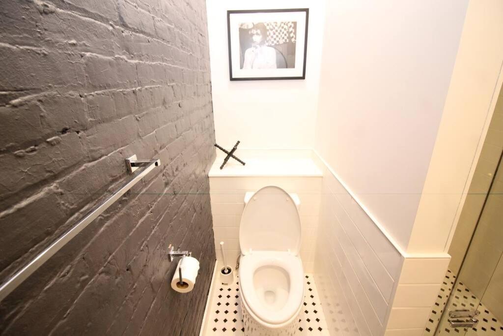 Charm & Luxury Vacation Headquarters to Downtown!