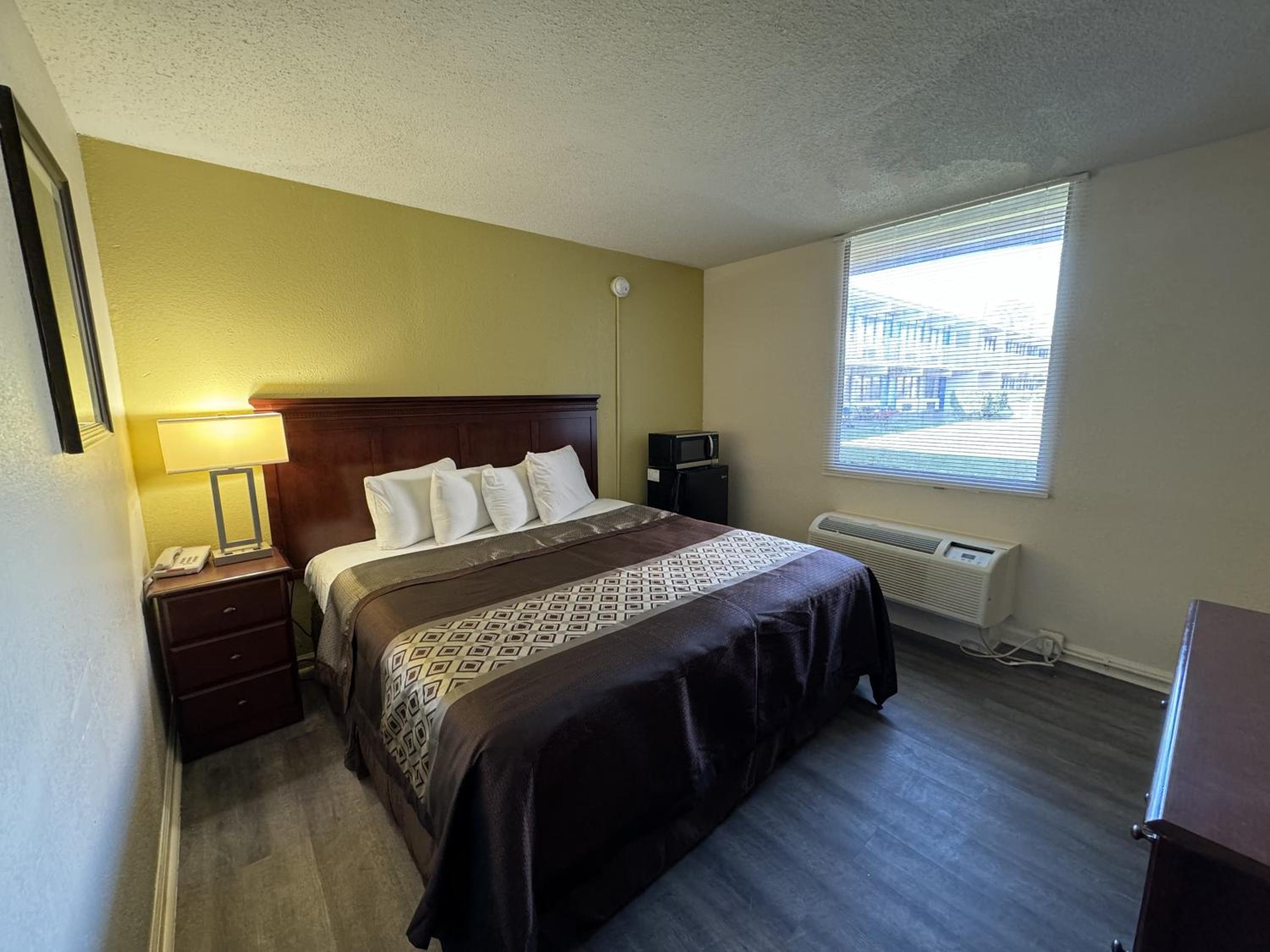 James River Inn  Suites - Property Image 22