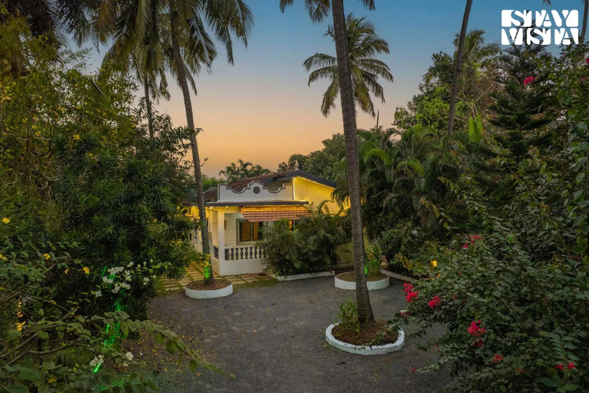 StayVista at Prairie Haven with Alfresco Dining