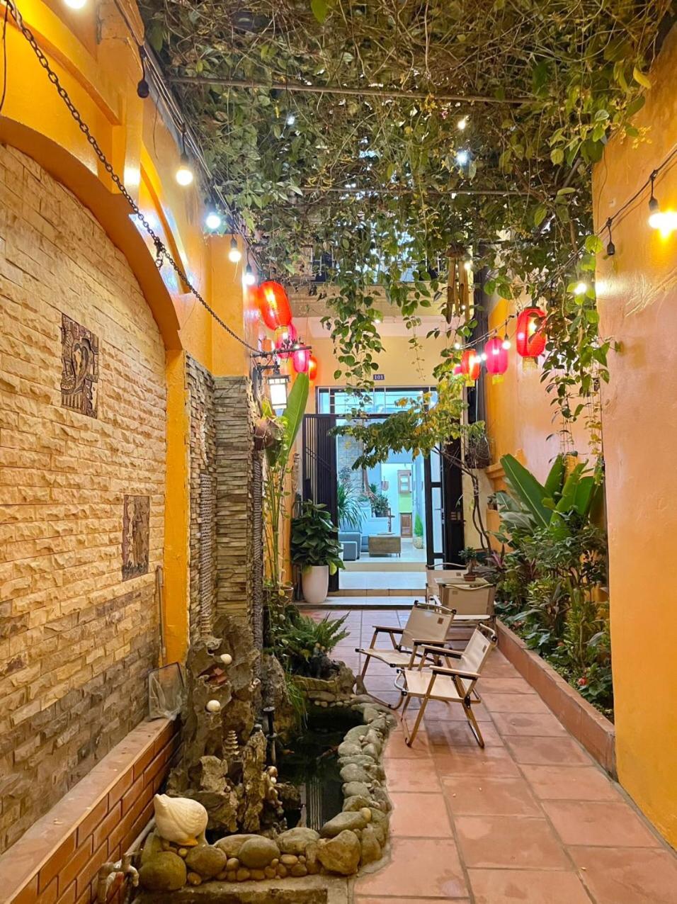 The little Ha Noi