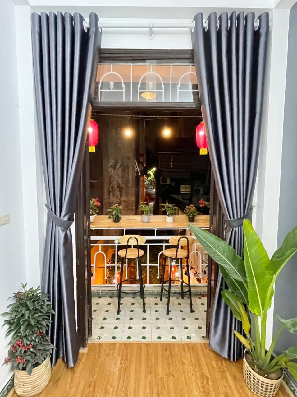 The little Ha Noi