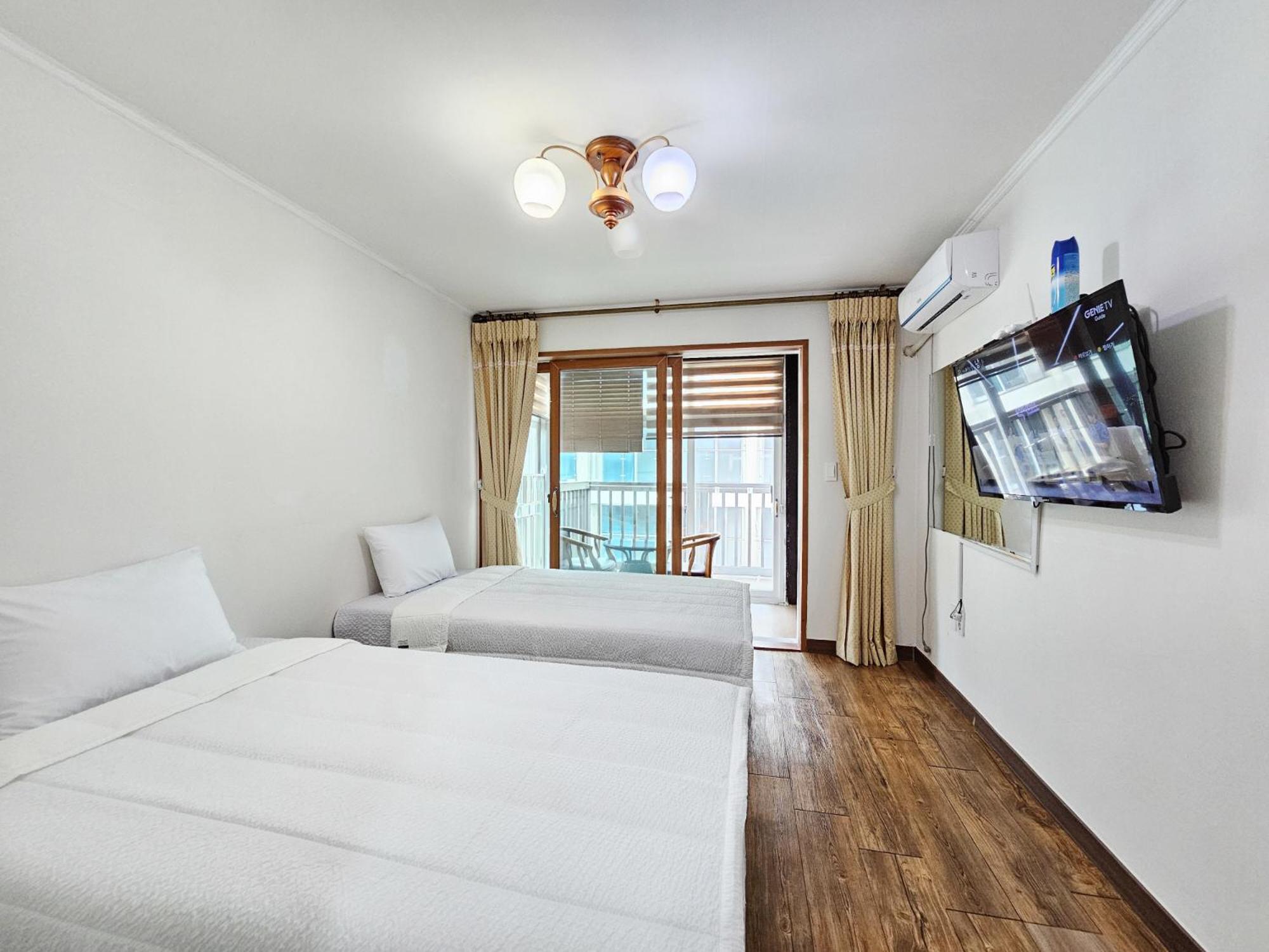 Seongsan Sunrise Pension