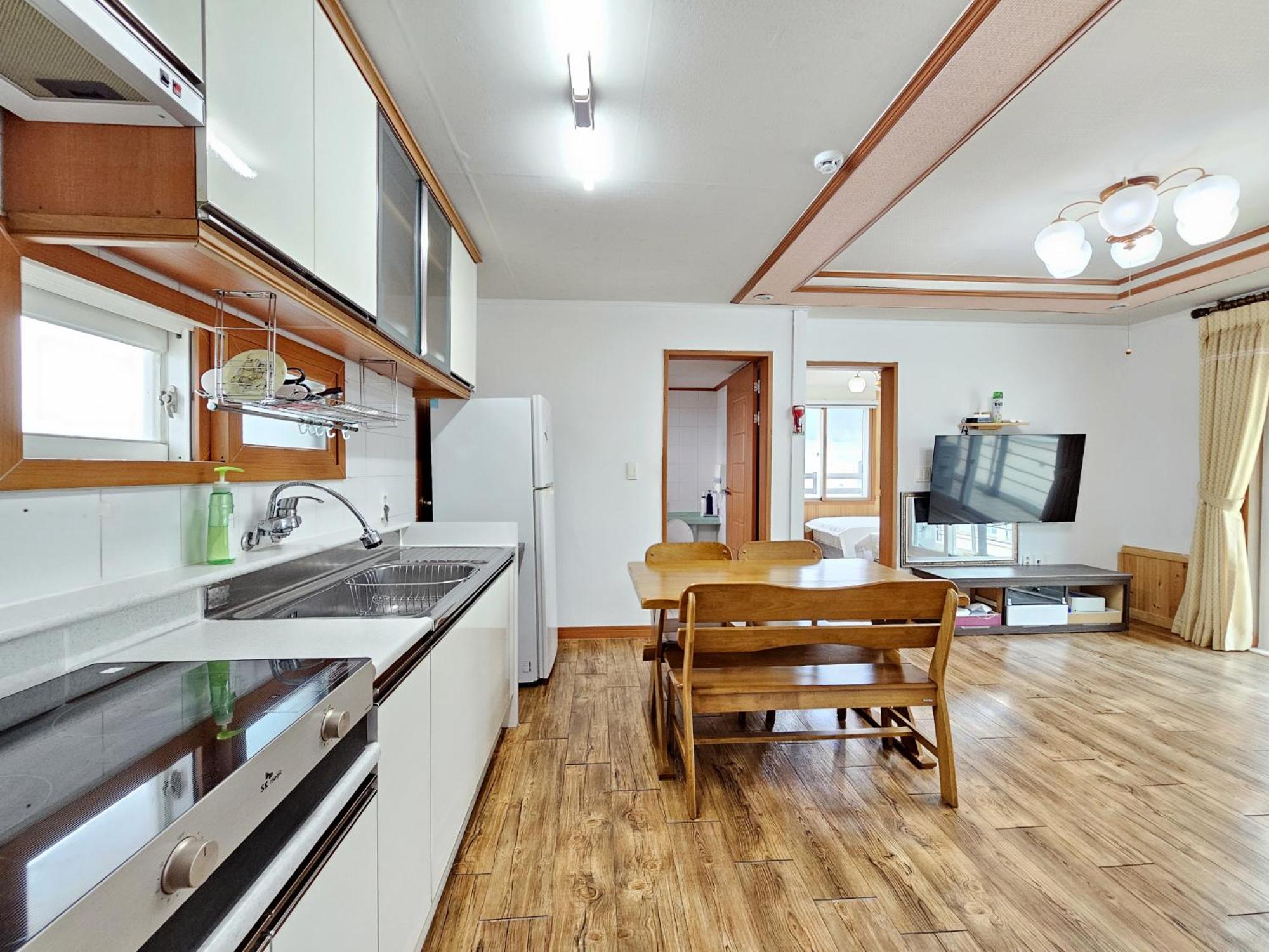 Seongsan Sunrise Pension