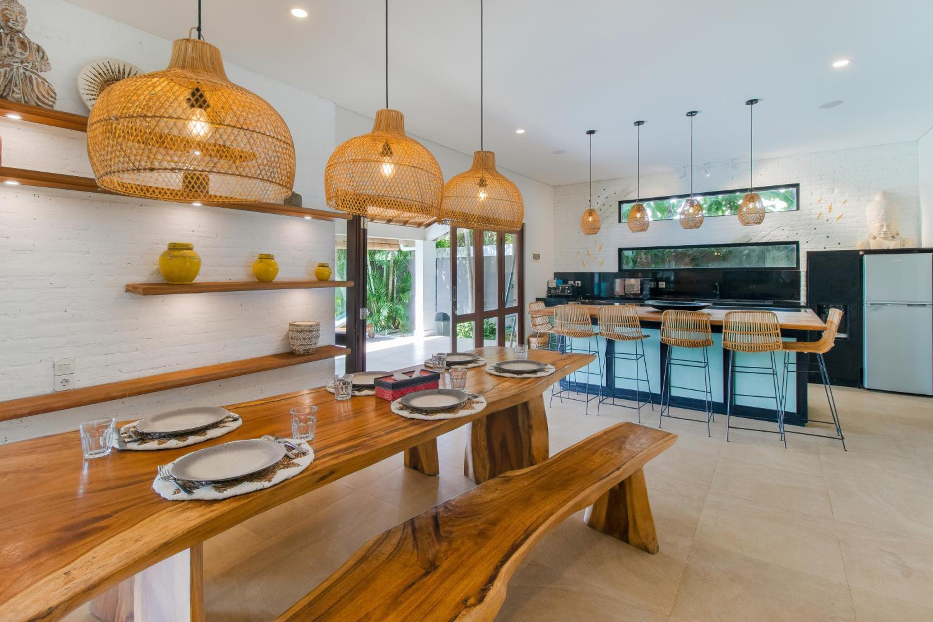 Rice Paddy View, 3 Br, Sleeps 6, Walk to Cafes