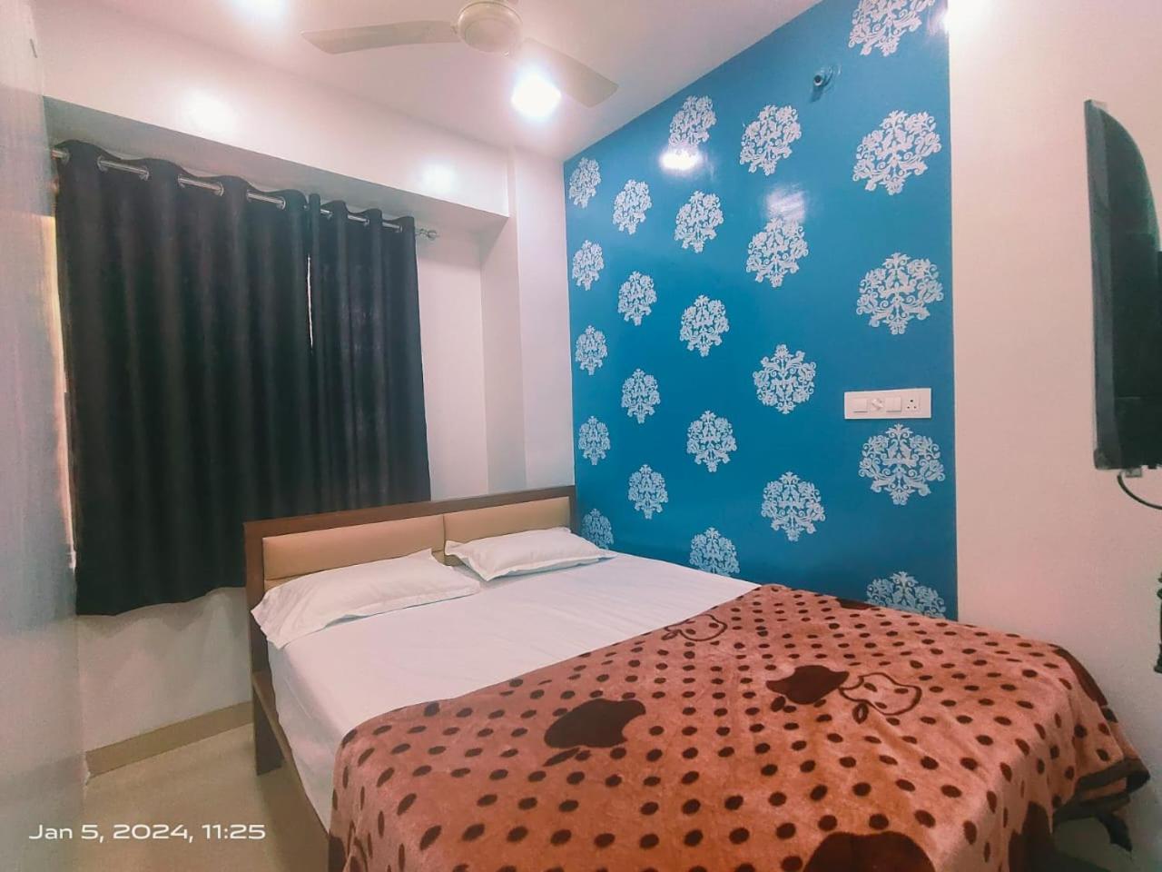 Amrit Guest House Pune view 4
