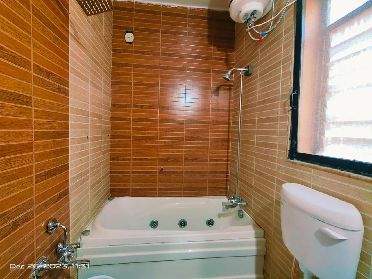 Photo 9