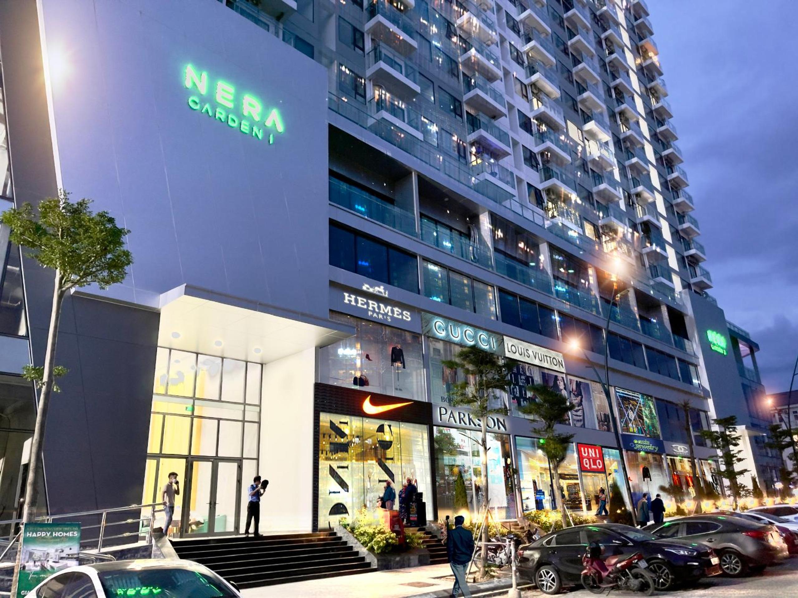 Hue Oi 5 Homestay - Spacious 2-Bedroom Apartment with Balcony & Pool view 3