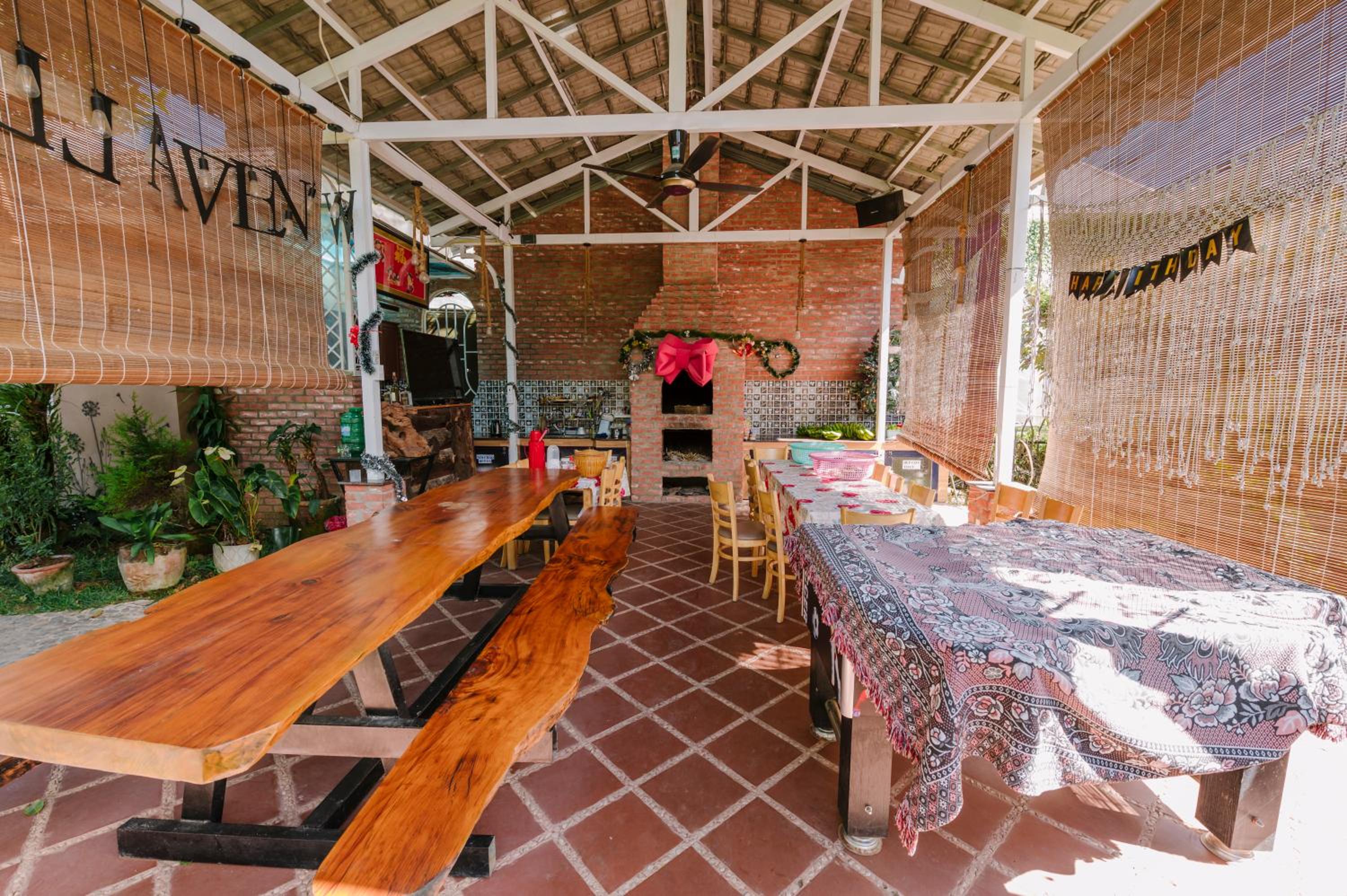 Wine Valley Homestay Dalat view 2