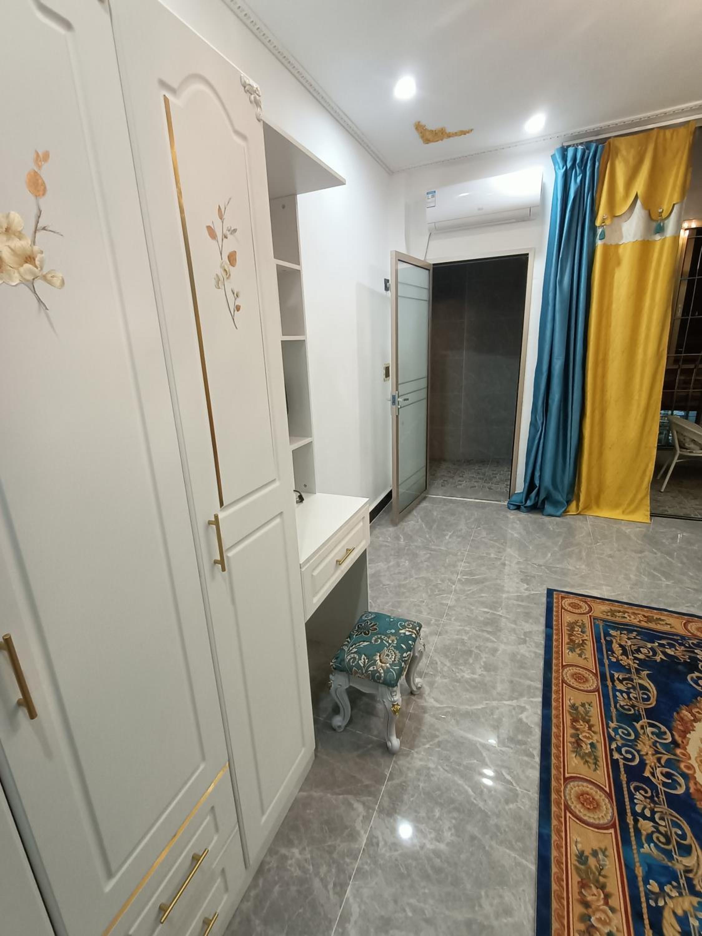 Minsheng Apartment