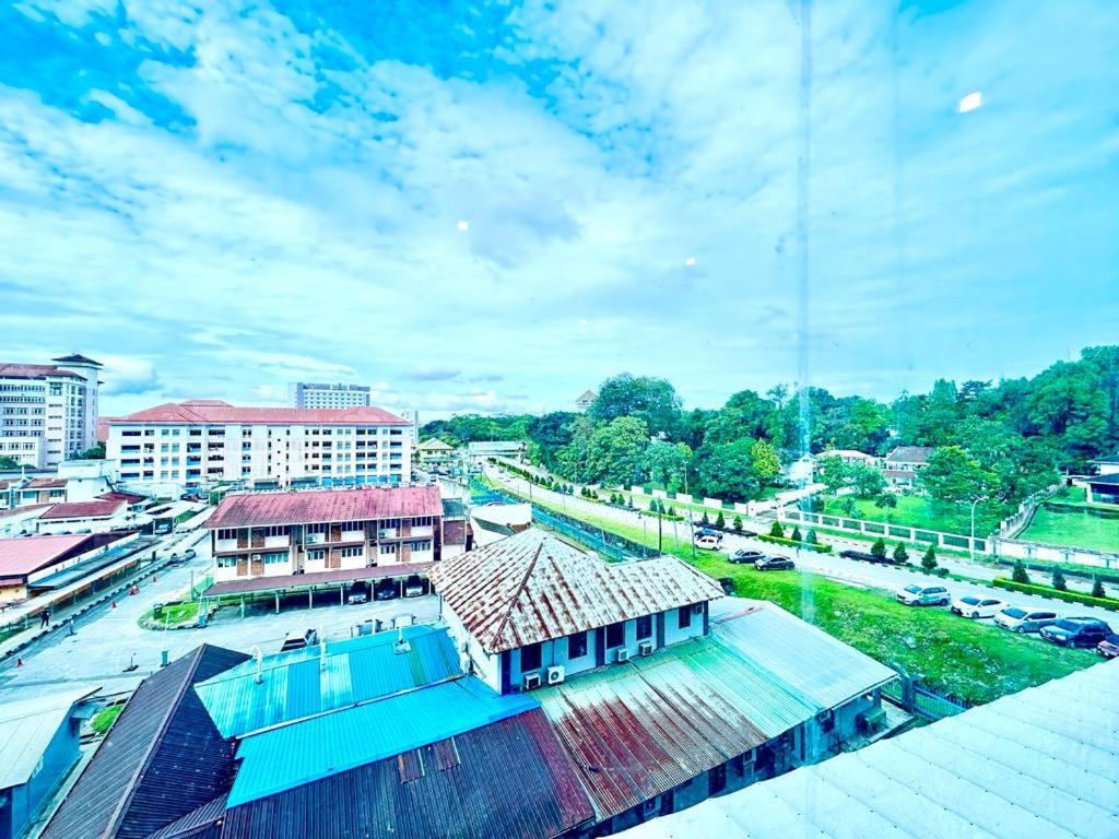Jeff & Ricky Homestay 94@ Kozi Square Kuching