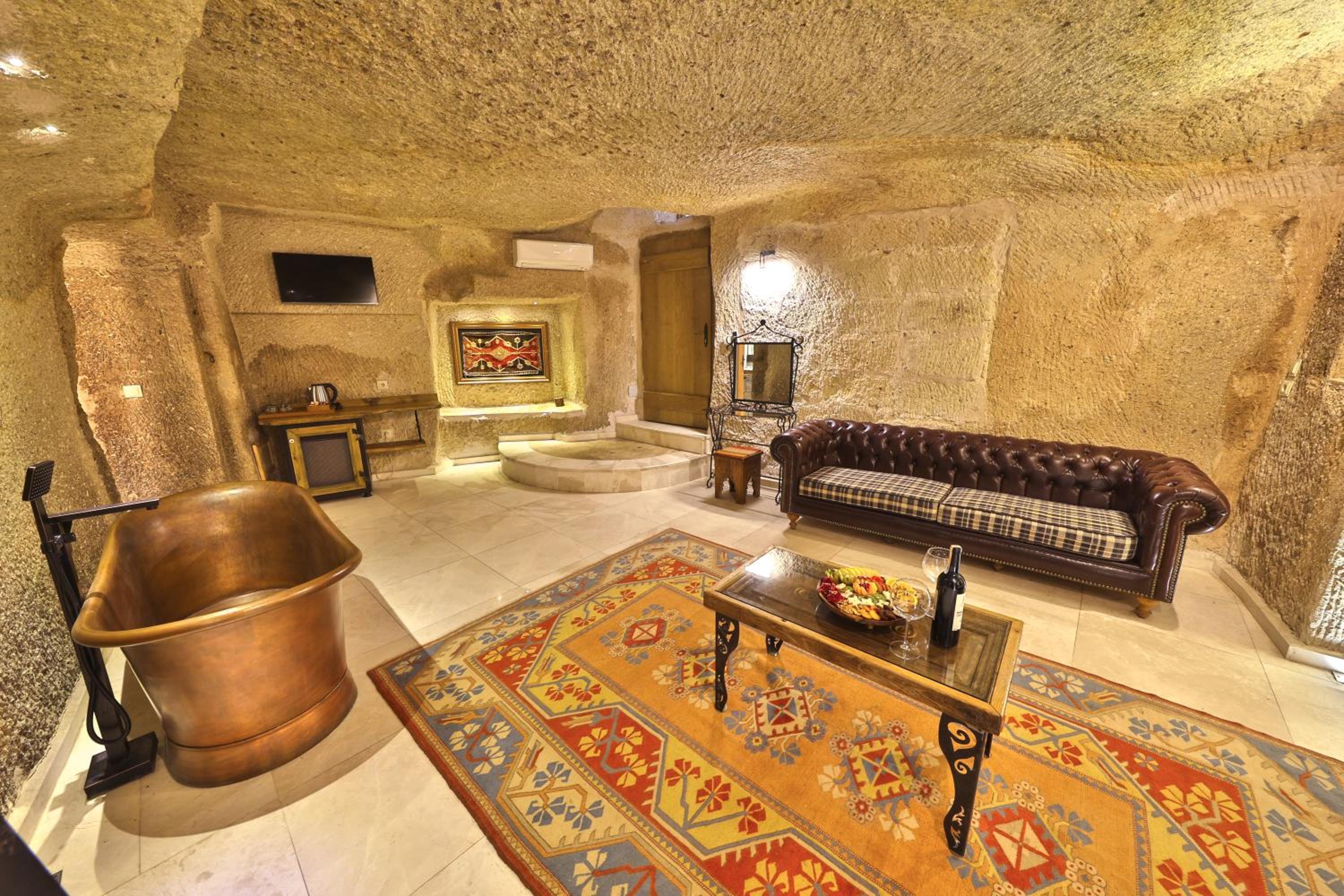 Divan Cave House - Image 57