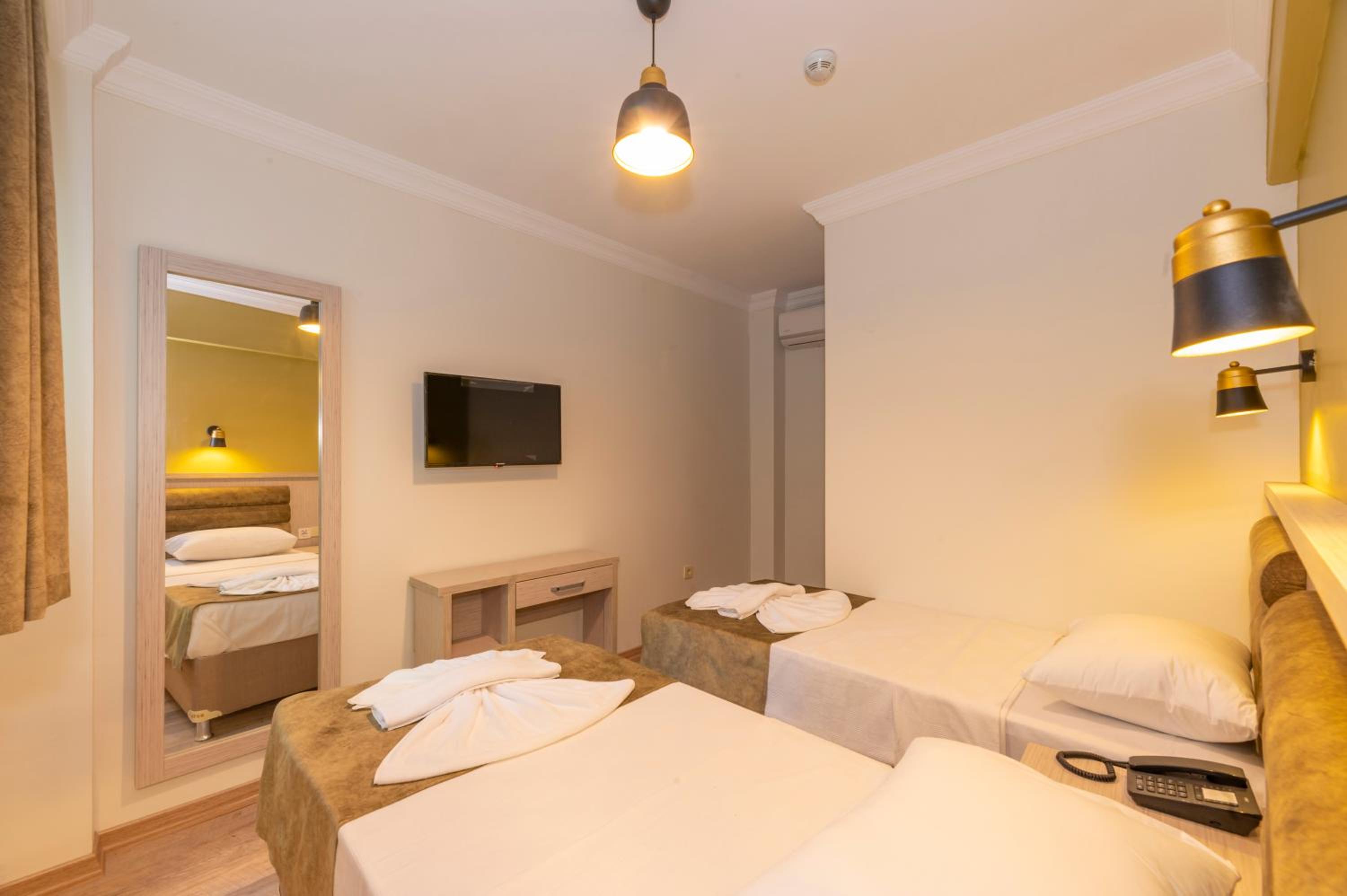 Bazaar Hotels Eski Şehir - Image 29