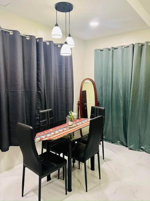 Modern Home in Lakeshore Mexico, Pampanga view 4