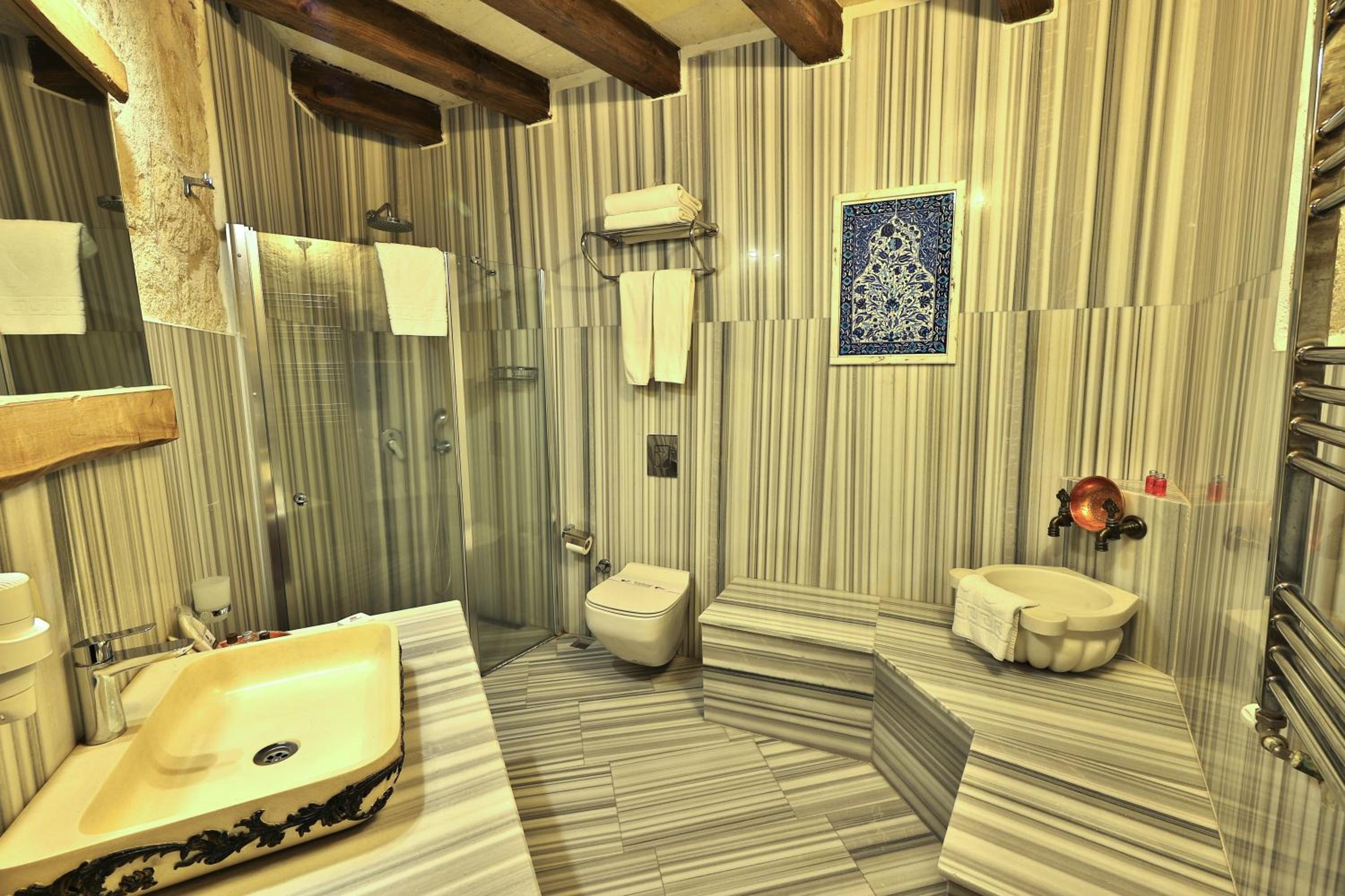 Divan Cave House - Image 76