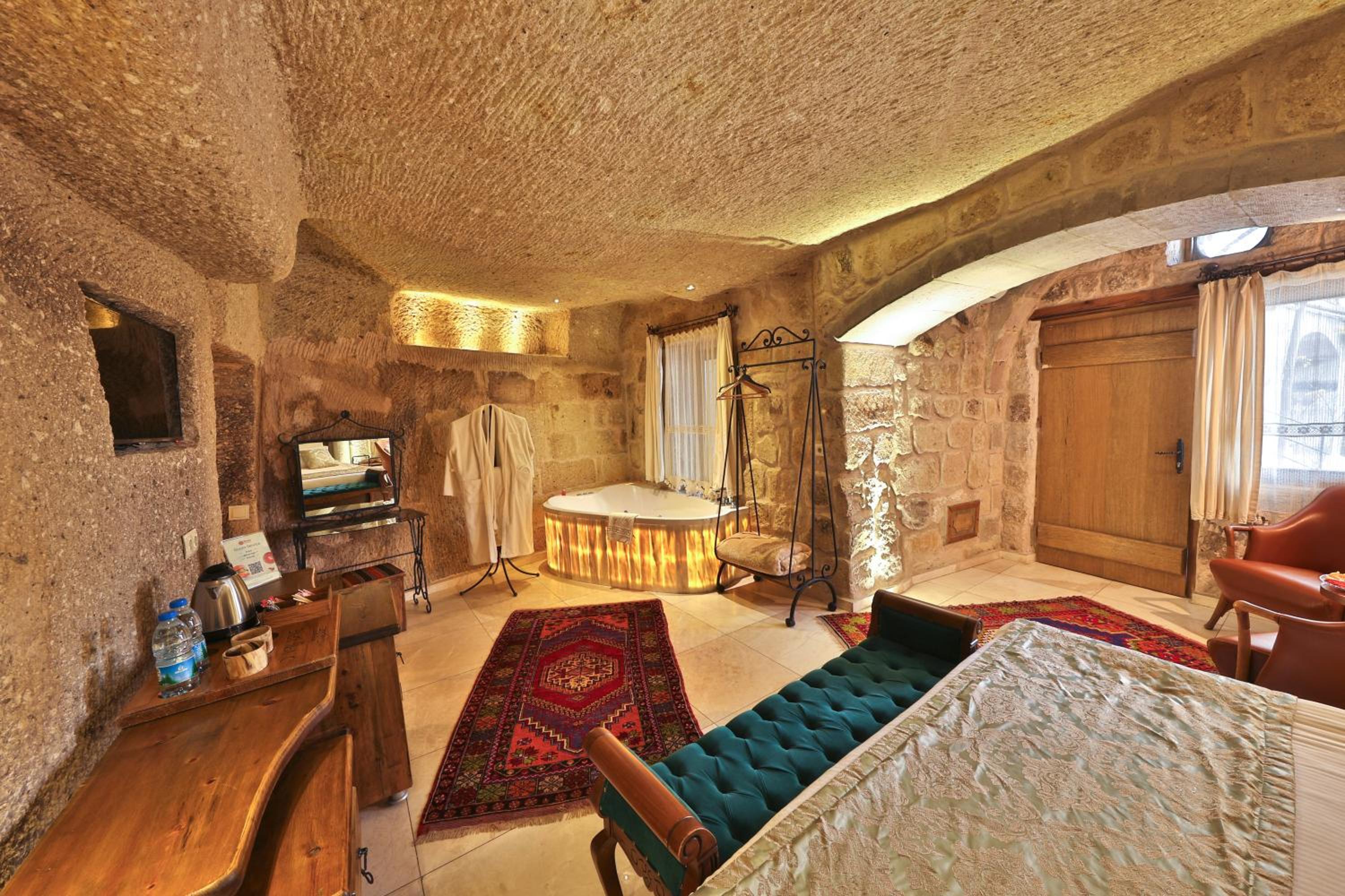 Divan Cave House - Image 52