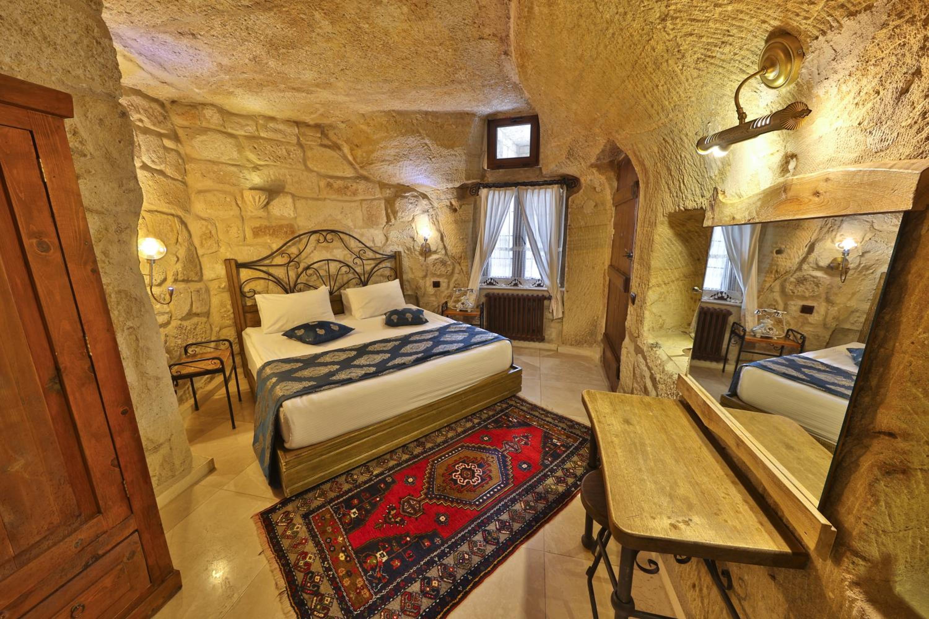 Divan Cave House - Image 83