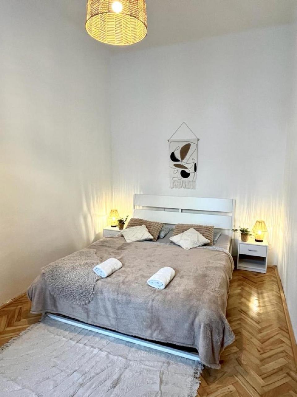 Apartment Cecil - Old Town view 2