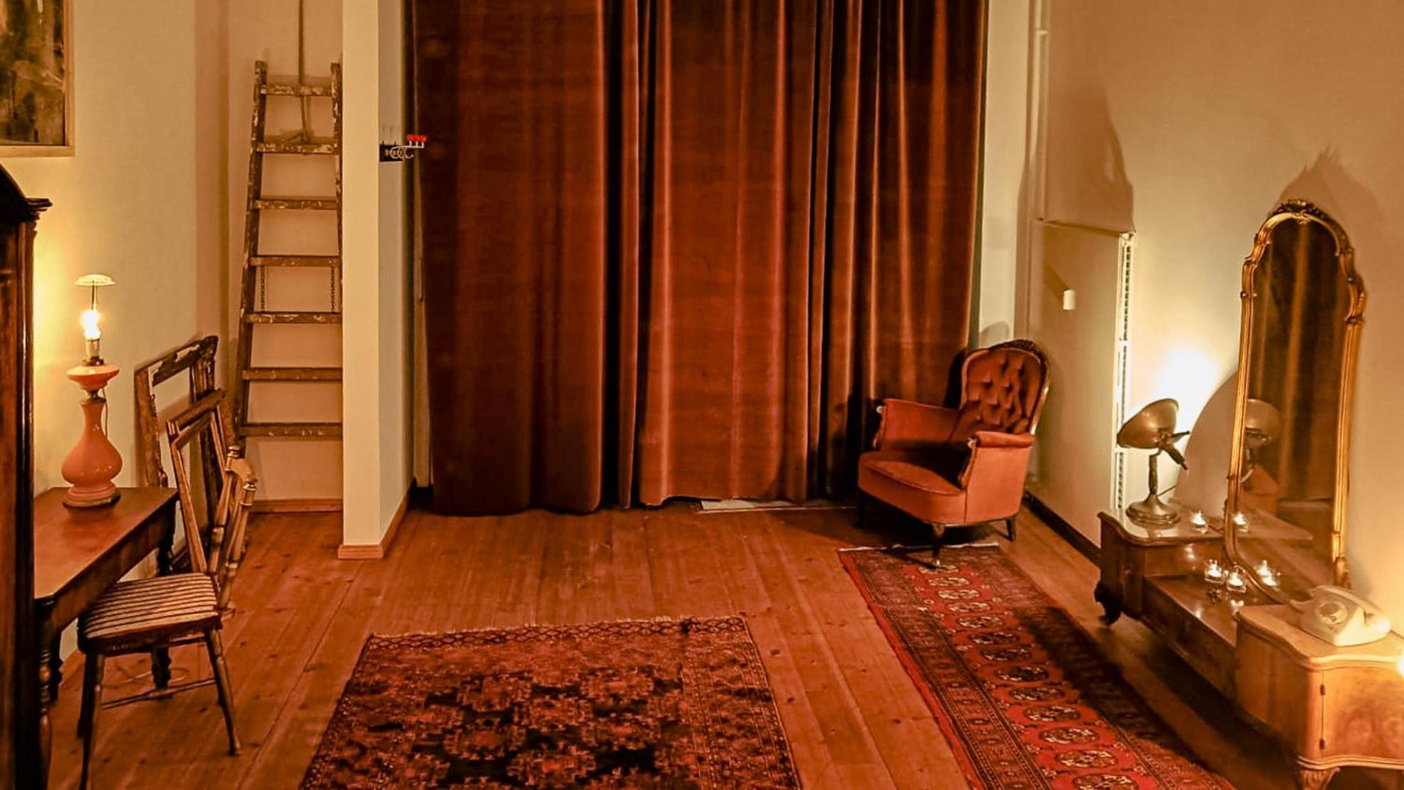 Huge-Elegant-Art 5 Beds Flat in Schöneberg