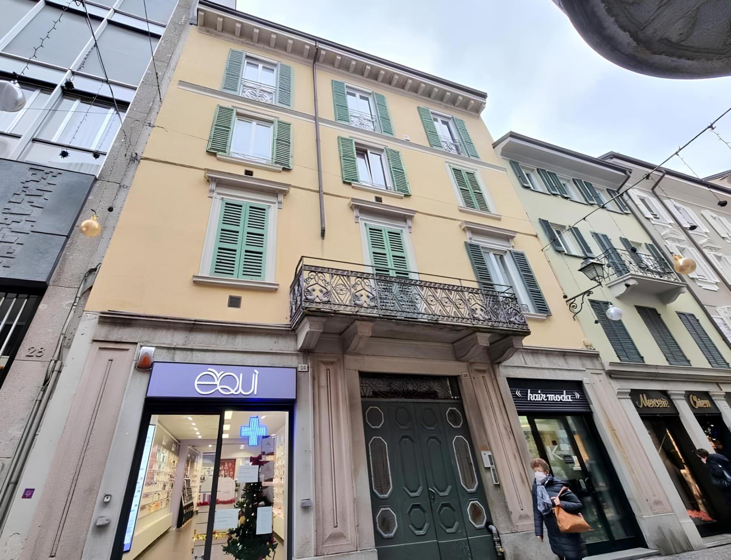 Lecco Holiday Apartment view 3