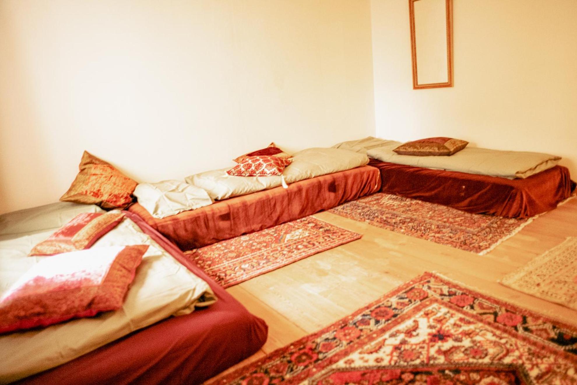 Huge-Elegant-Art 5 Beds Flat in Schöneberg
