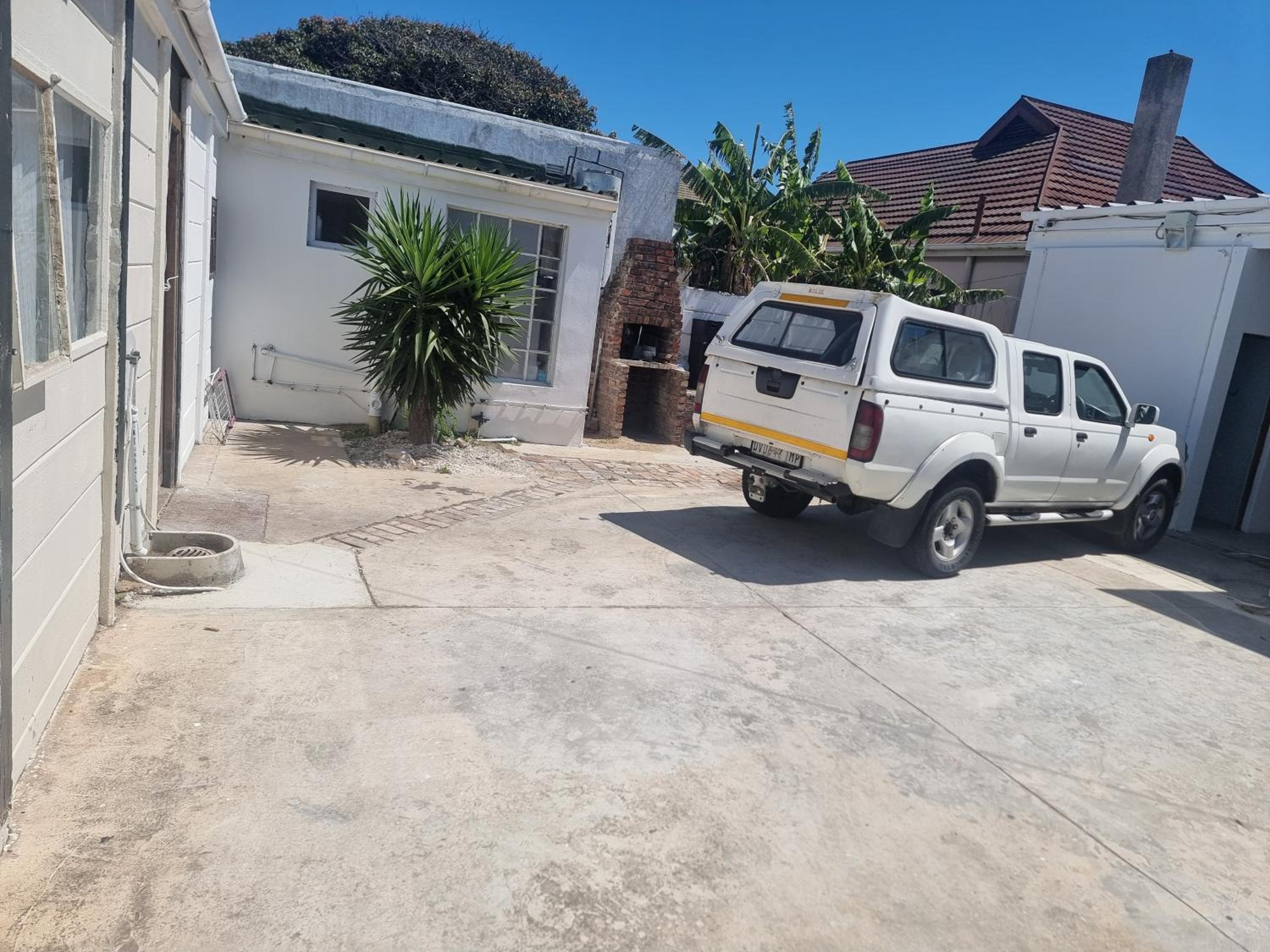 AIDEN'S GUEST HOUSE view 3