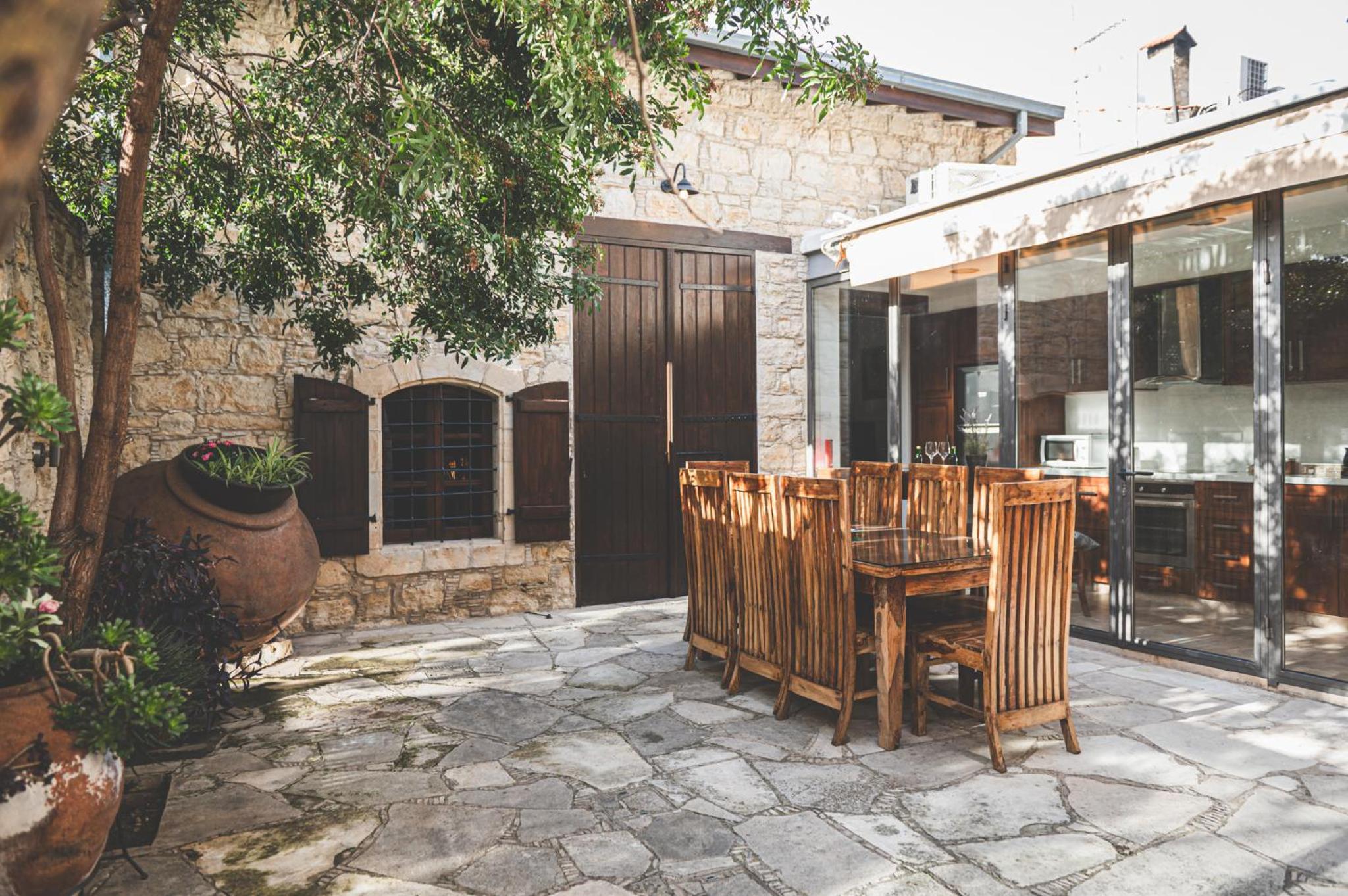 Oinoessa Traditional Boutique Guest Houses
