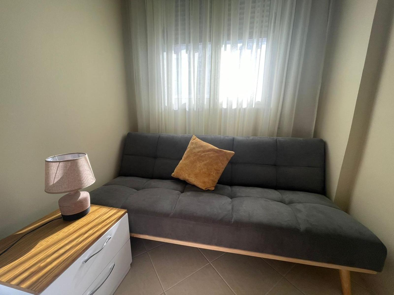 AROL Apartment, Golem