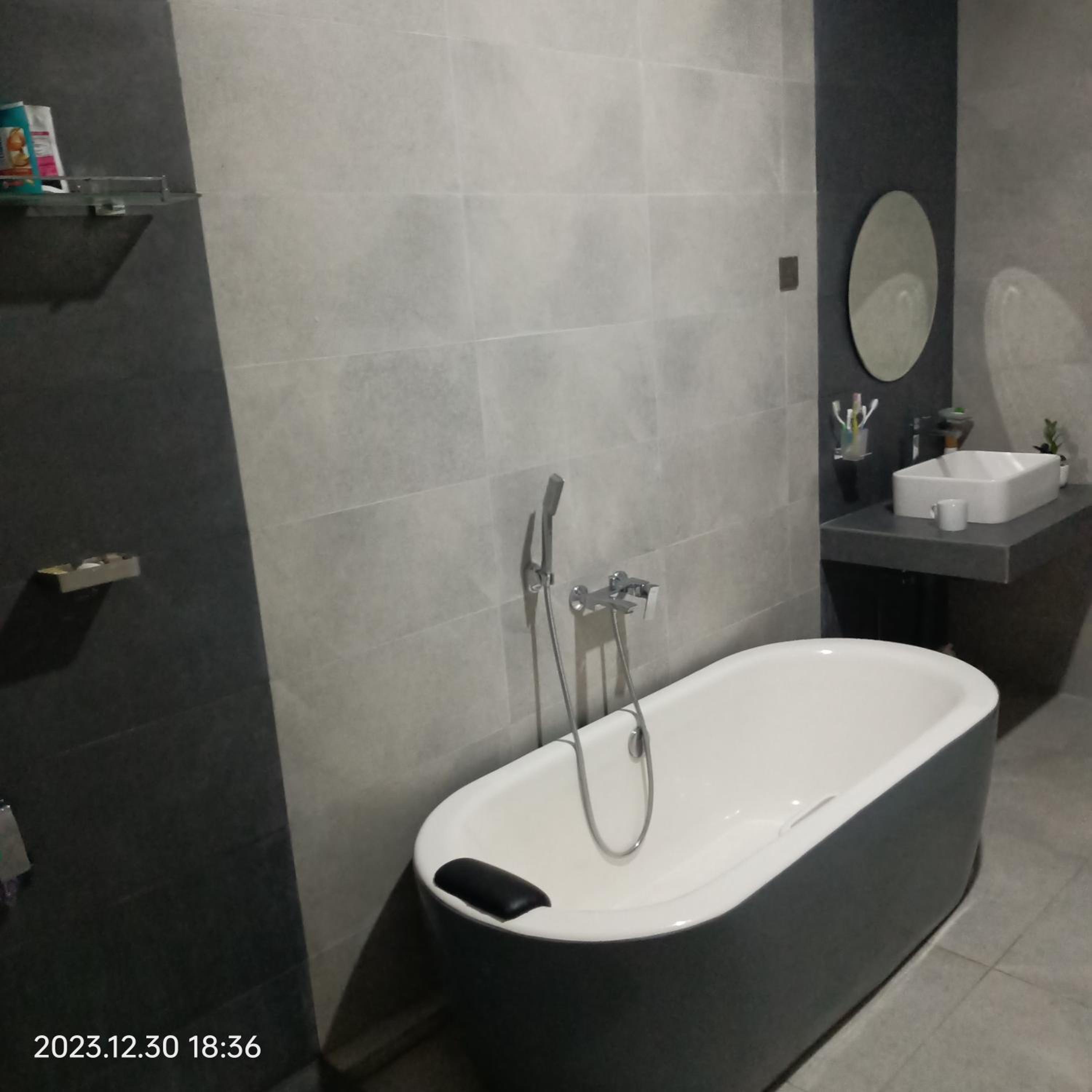 Photo 25