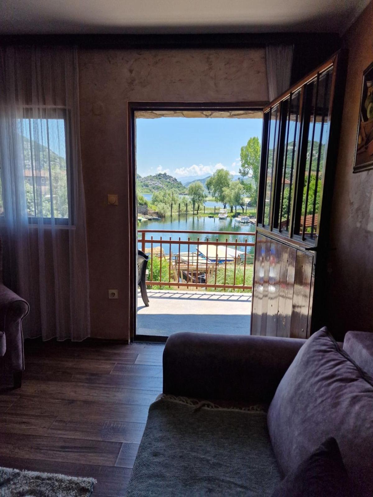 Lakeside oasis home Karuc photo 5