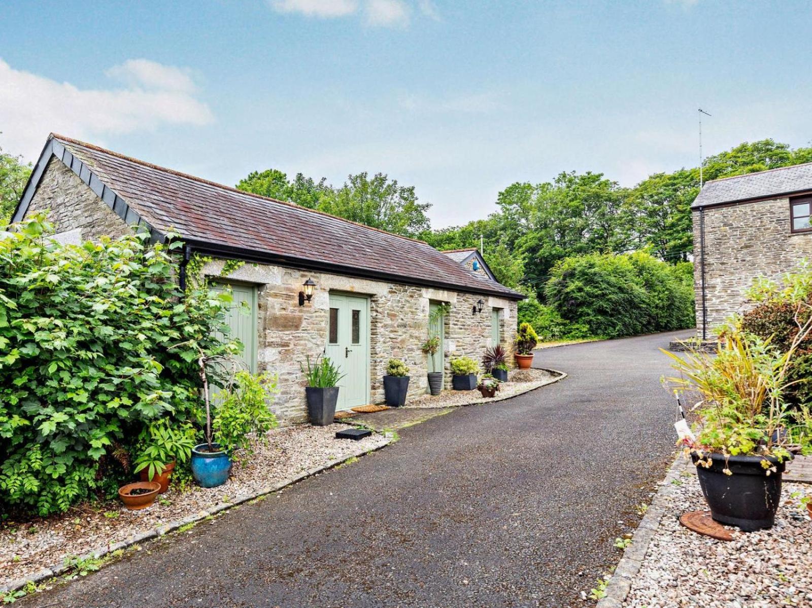 Tiptoe Barn