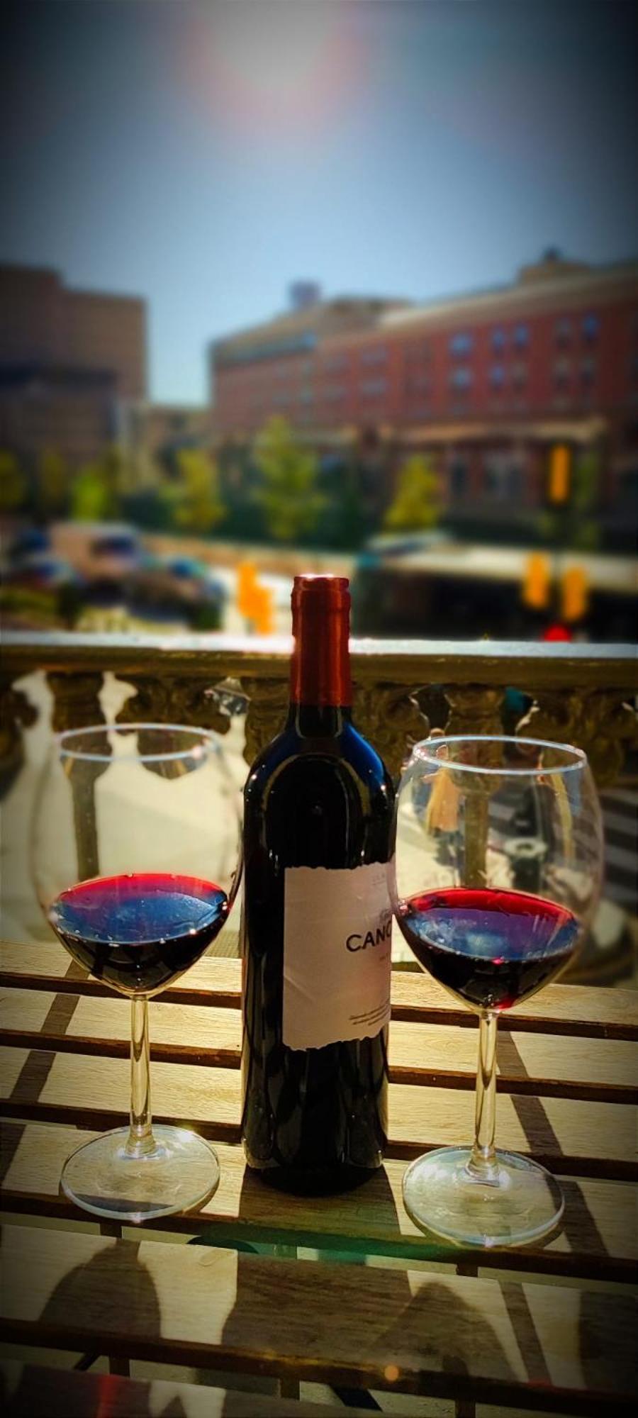 Premium Historic Center & Parking