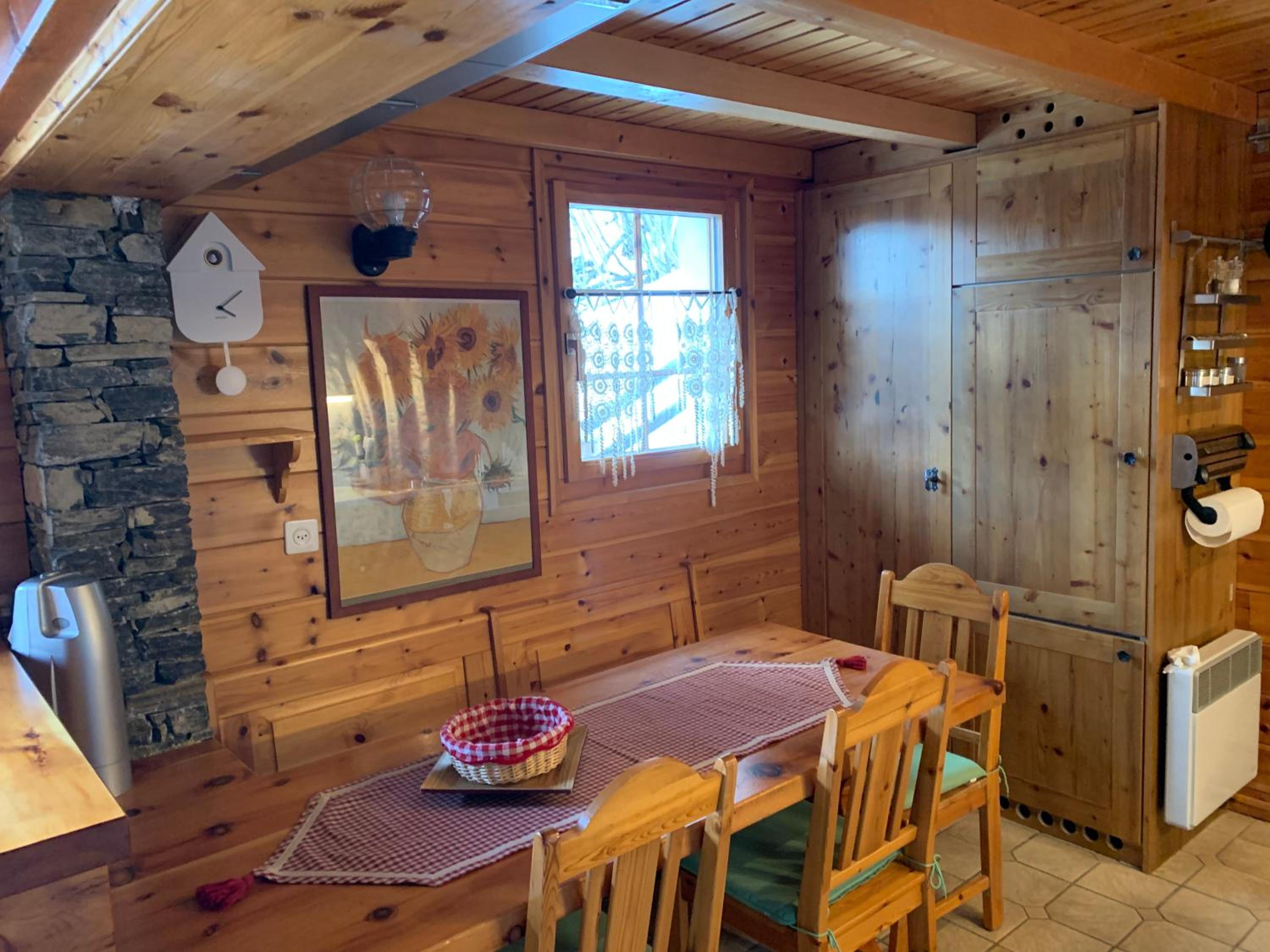 Chalet typique tout confort avec studio en dessous