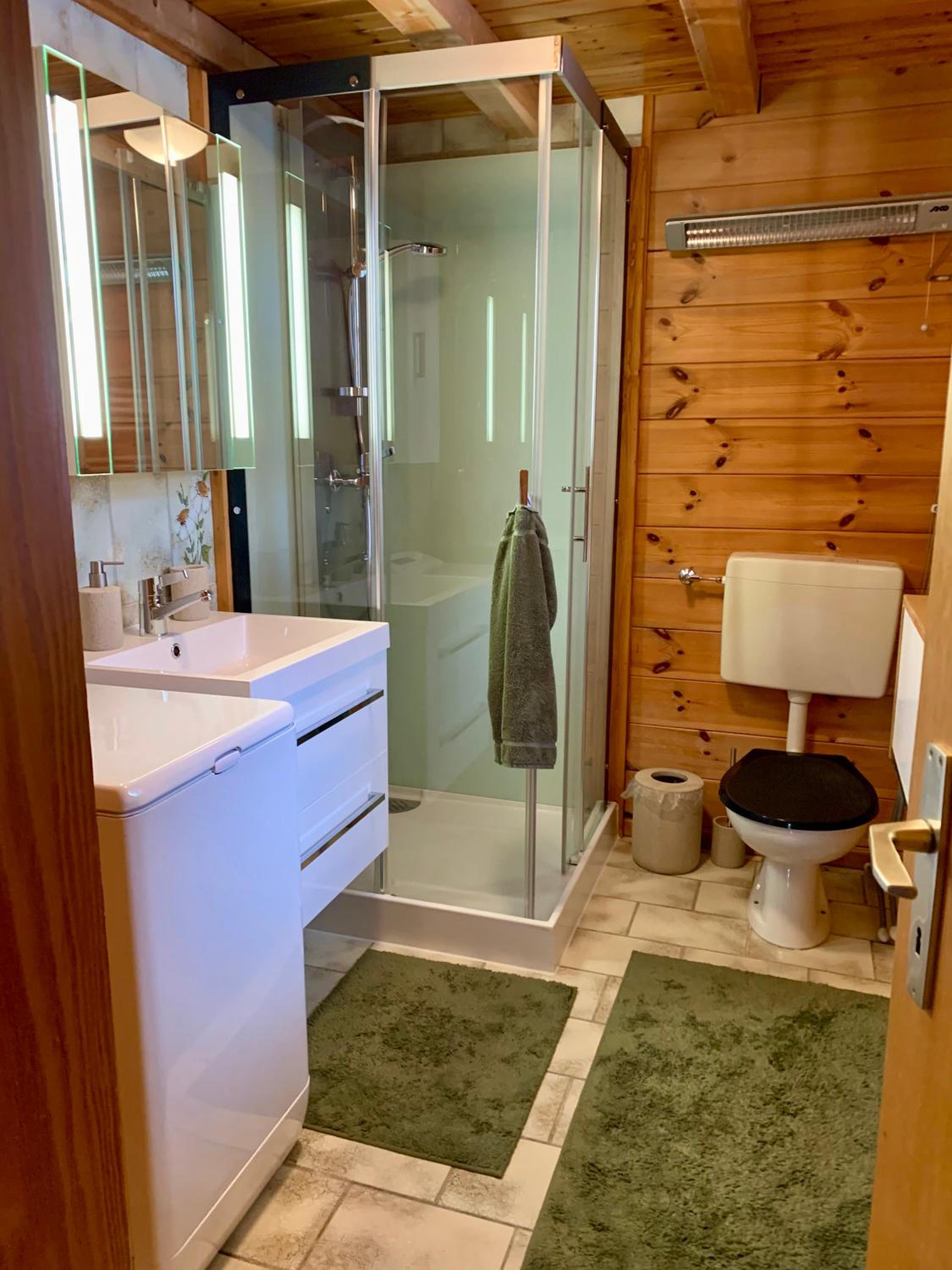 Chalet typique tout confort avec studio en dessous