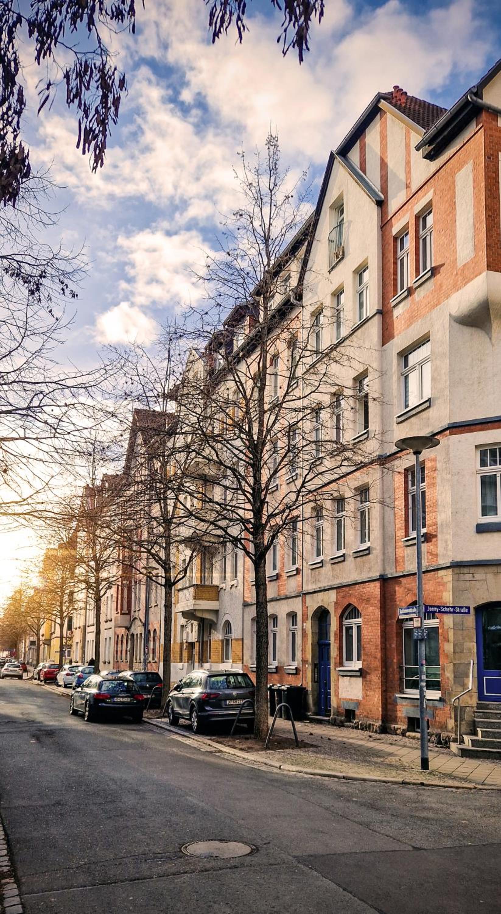 NUWILU ONE - Apartment mit Balkon im Herzen Erfurts - Magenta TV- Netflix - Disney