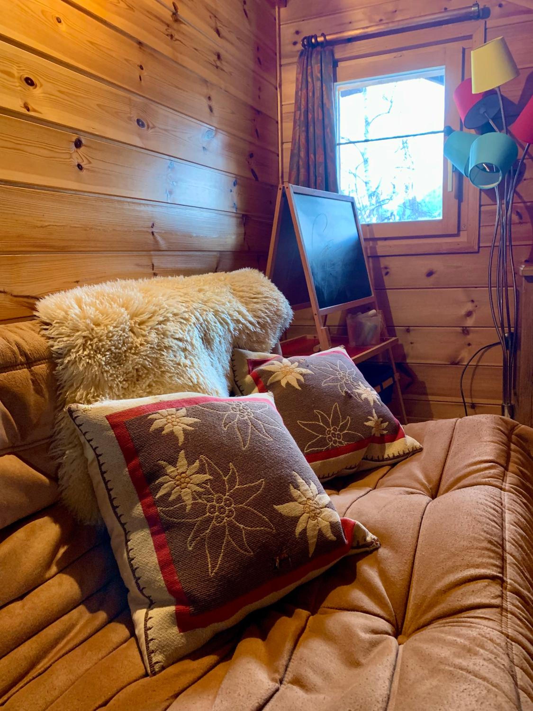 Chalet typique tout confort avec studio en dessous