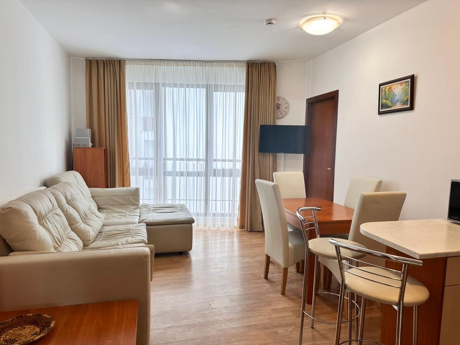 Spacious Two bedroom apartment in Flora Residence Tulip 12
