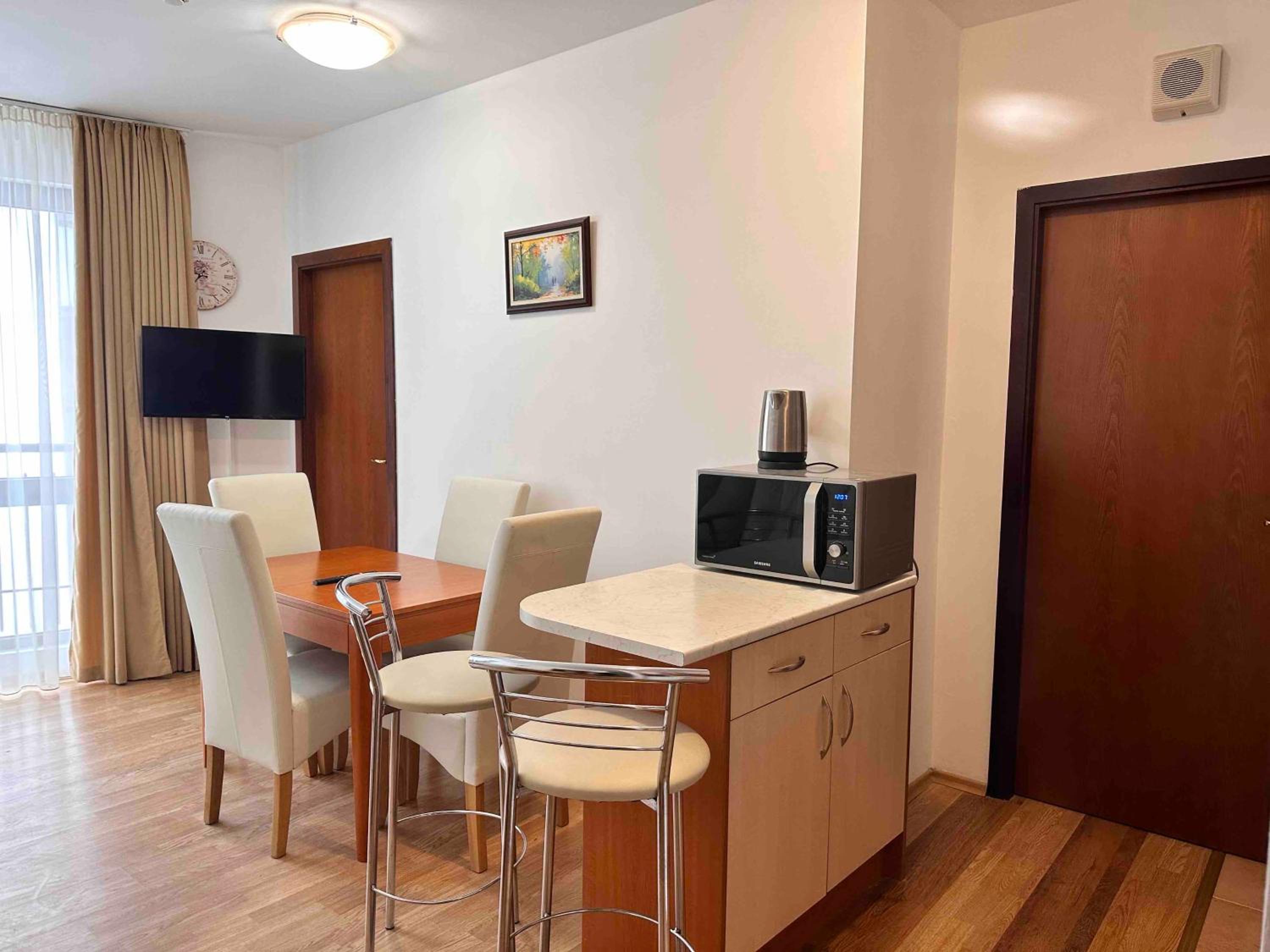 Spacious Two bedroom apartment in Flora Residence Tulip 12