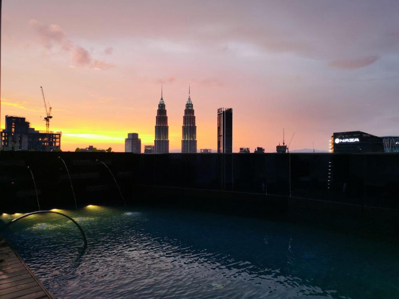 Sky Suites KLCC By NTR Resources