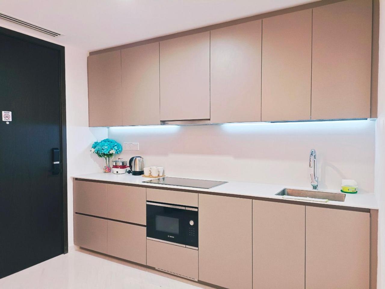 Sky Suites KLCC By NTR Resources