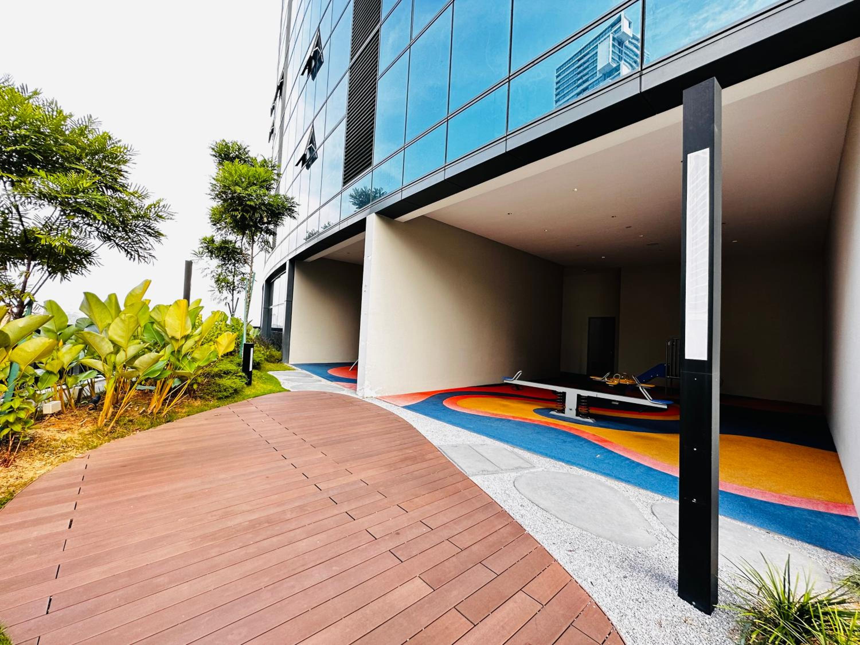 Sky Suites KLCC By NTR Resources